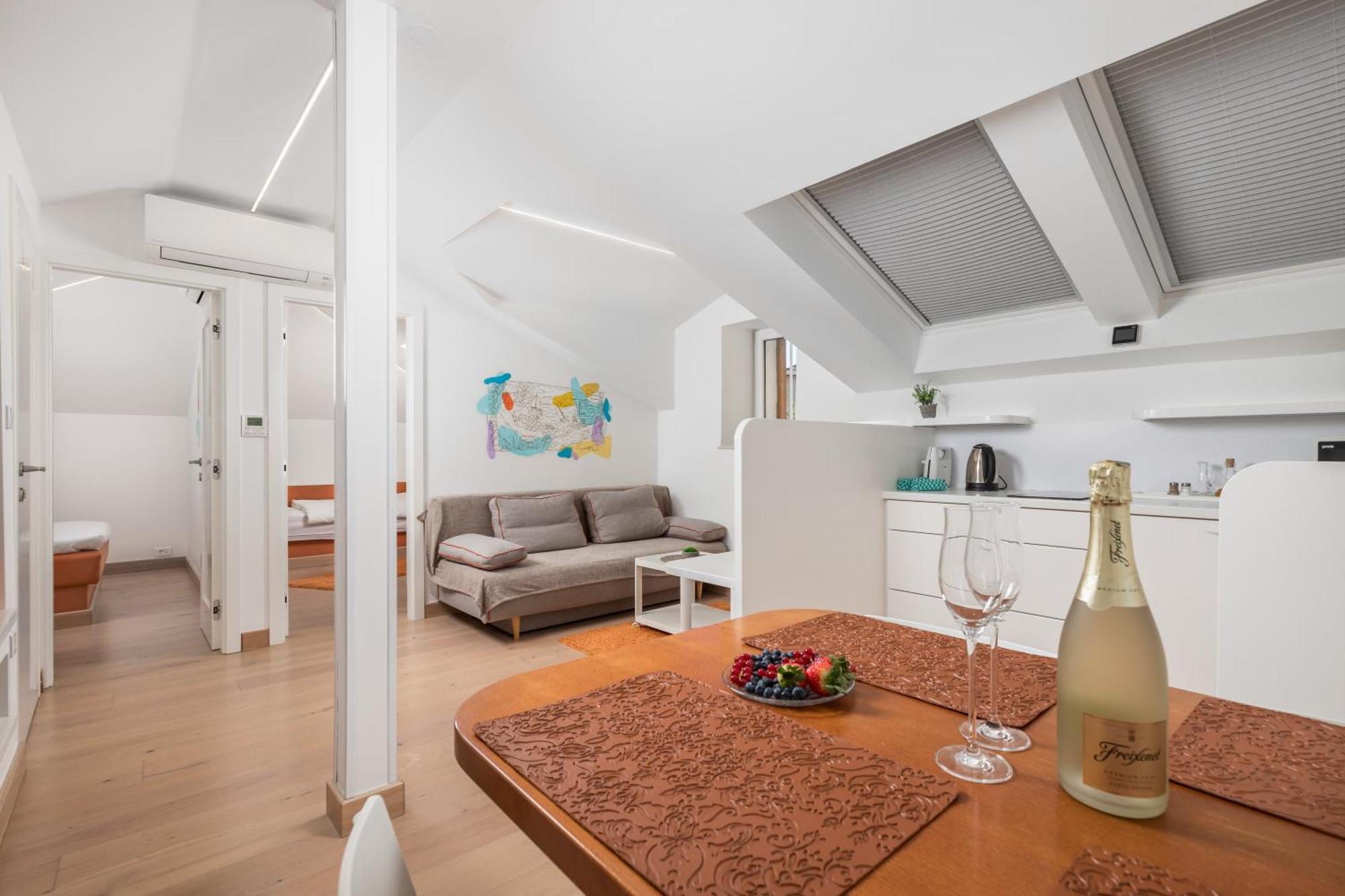 Apartments Anaika At The Beach, Opatija المظهر الخارجي الصورة
