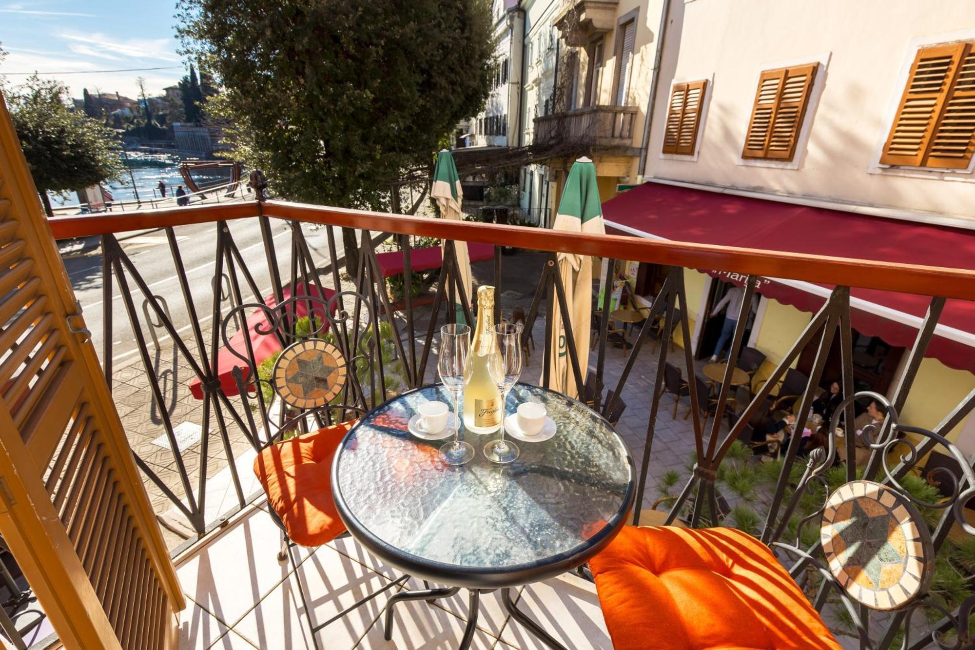 Apartments Anaika At The Beach, Opatija المظهر الخارجي الصورة